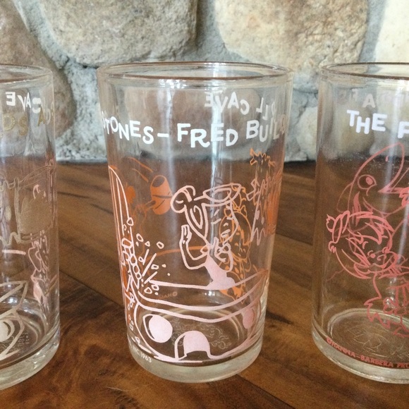 ✔️ Rare Vintage Find Hanna Barbera Flintstone Glasses Set of 4 1963/1964 - Picture 4 of 9